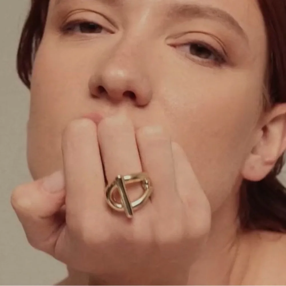 Uno de 50 youthful linked shaped ring - Picture 1 of 10